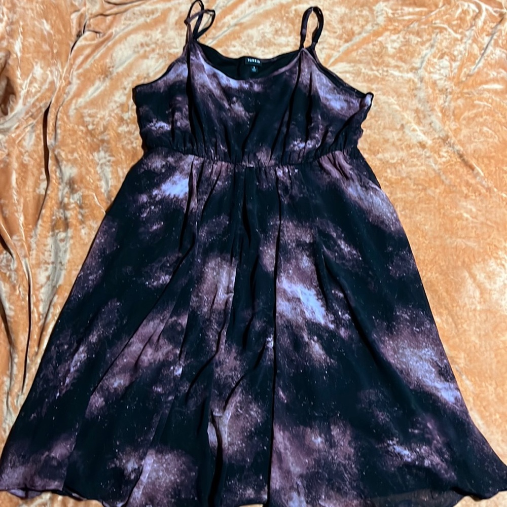 Spaghetti strap midi, flowy dress